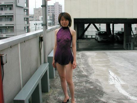 Asian amateur girl with small tits strips and sucks a dick in the pool